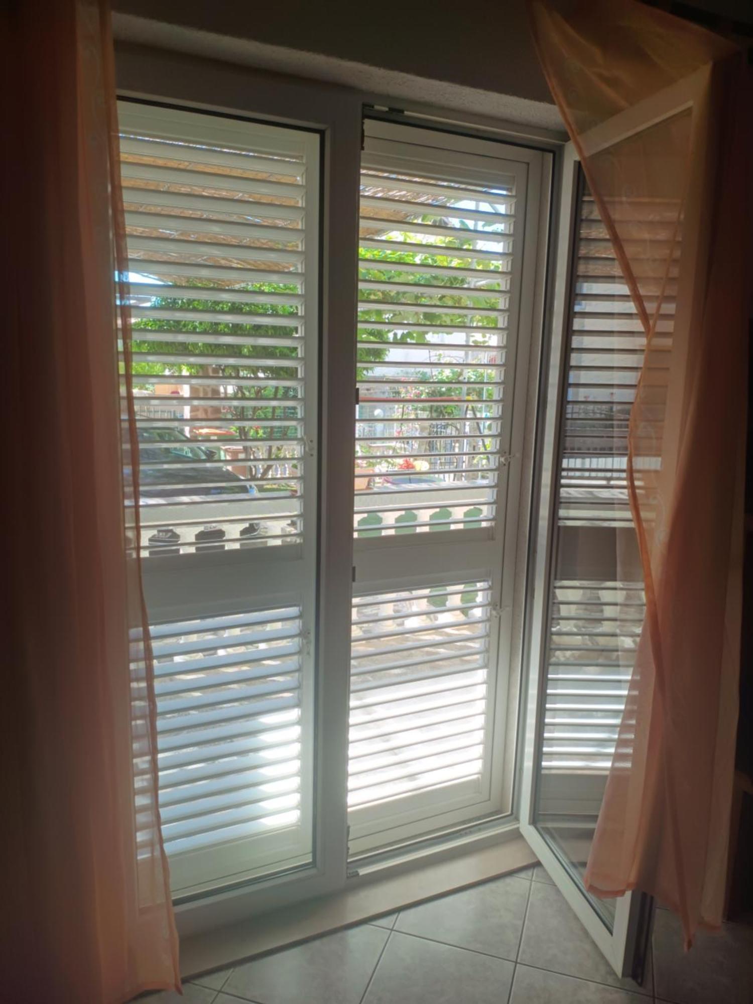 Livaja -100m2 ,free Parking, Klima,wifi Apartment *