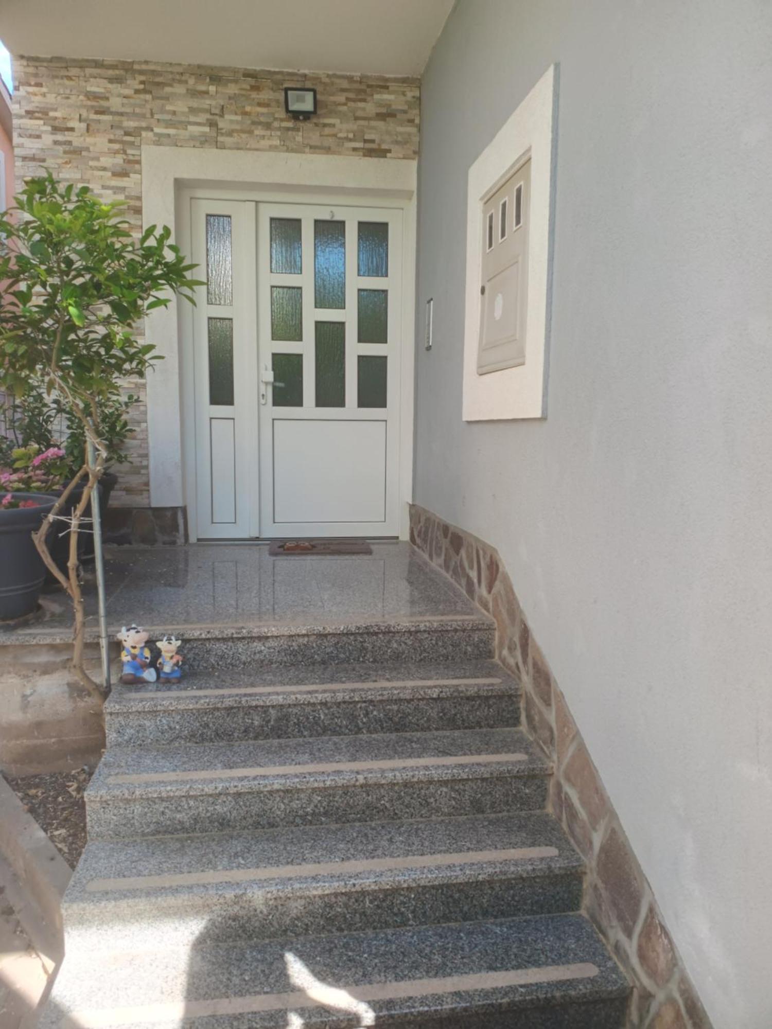 Apartament Livaja -100m2 ,free Parking, Klima,wifi *