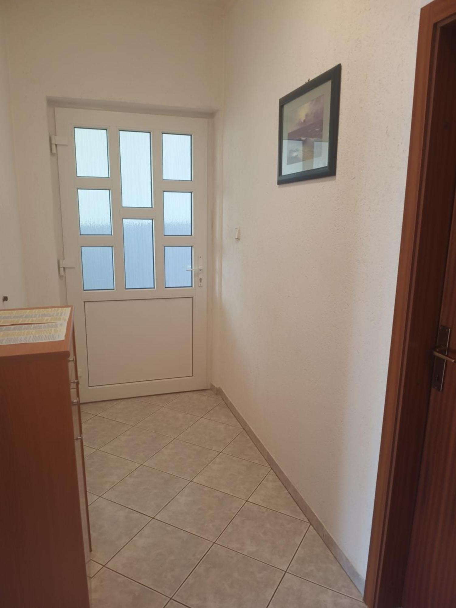Livaja -100m2 ,free Parking, Klima,wifi